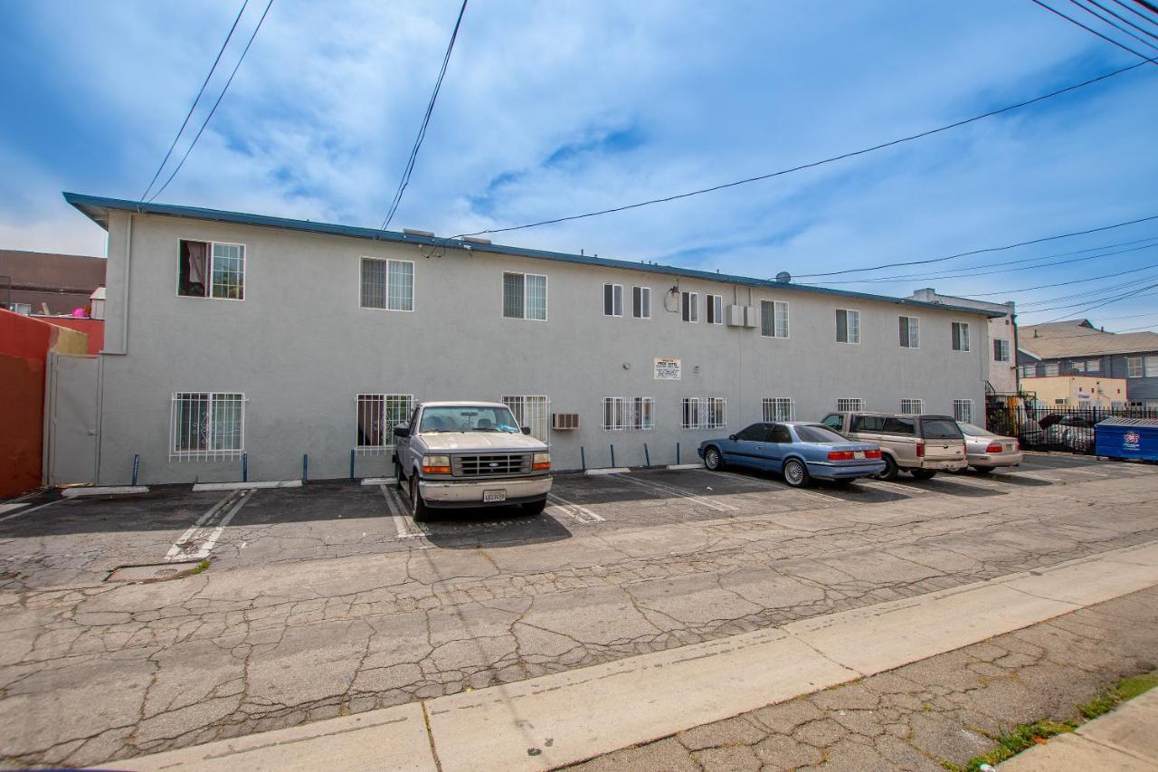 Pride Hotel Commerce Exterior foto